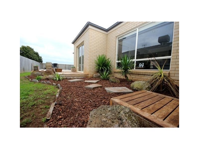 38 Huntingfield Drive, Warrnambool VIC 3280