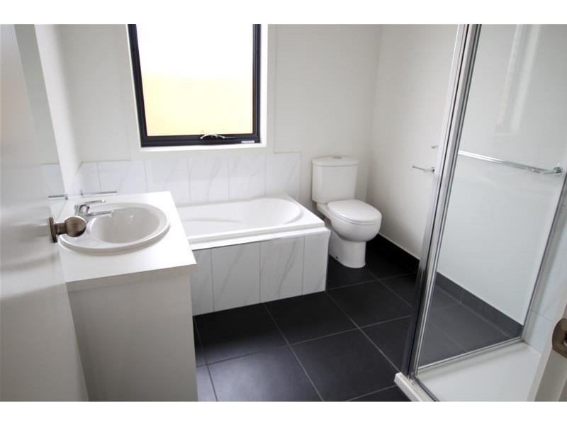 11 Warburton Way, Warrnambool VIC 3280