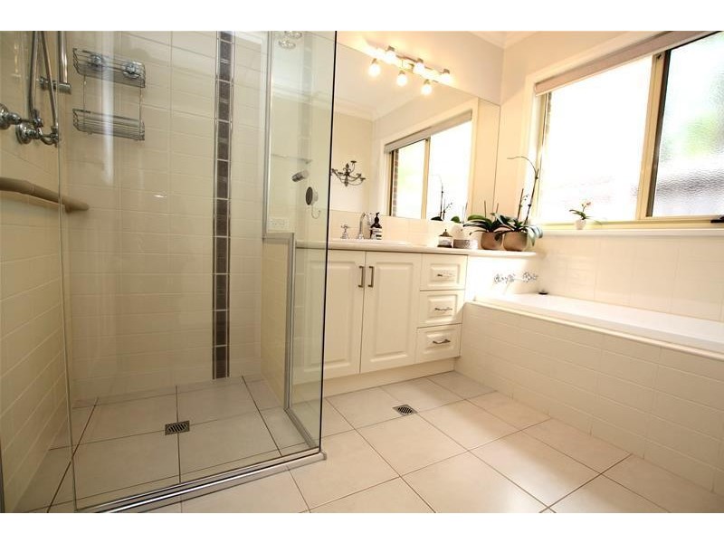 12 Eaton Court, Warrnambool VIC 3280