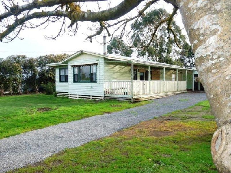 11 Brown Street, Caramut VIC 3274