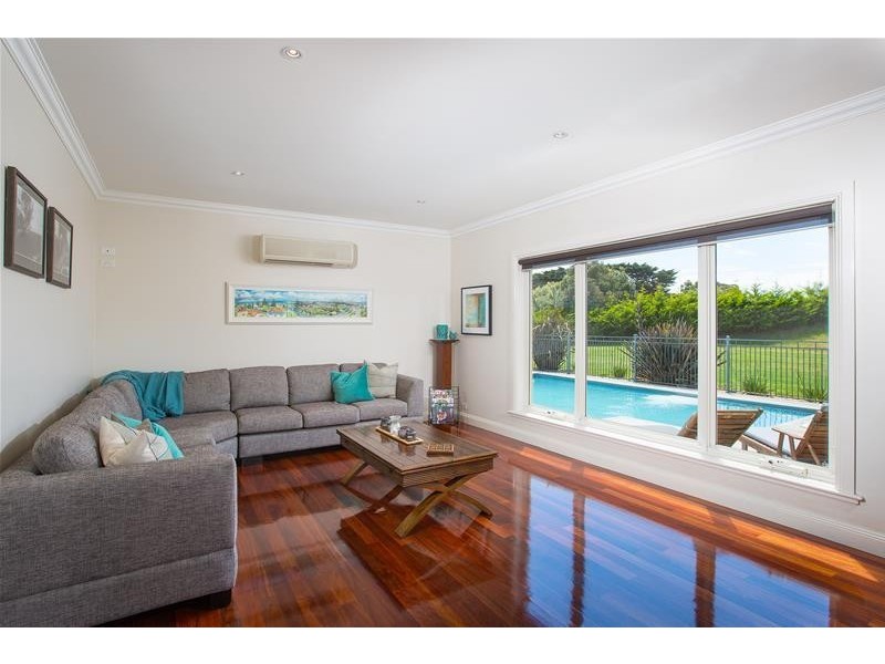 8 The Hill Court, Woodford VIC 3281