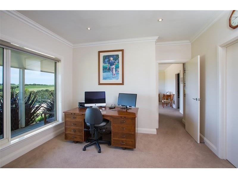 8 The Hill Court, Woodford VIC 3281
