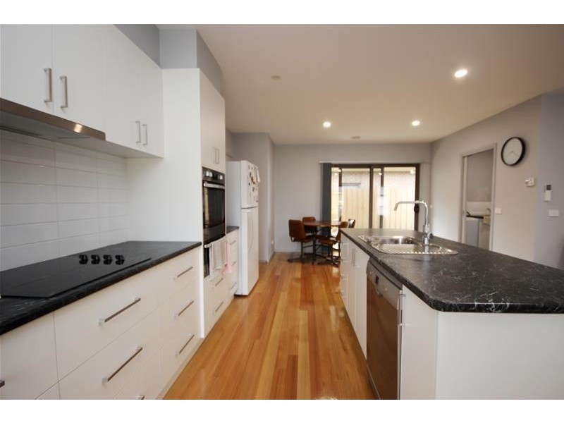 14 Sturt Street, Koroit VIC 3282