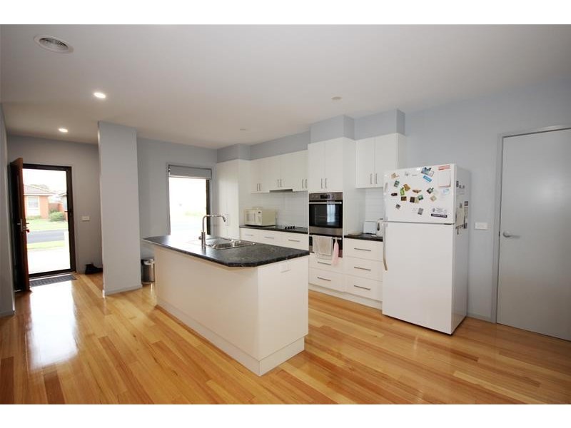 14 Sturt Street, Koroit VIC 3282