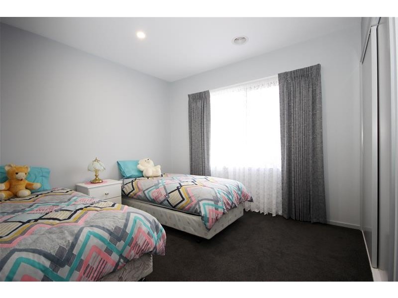 14 Sturt Street, Koroit VIC 3282