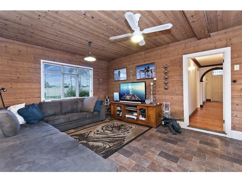 281 Koroit – Port Fairy Road, Crossley VIC 3283