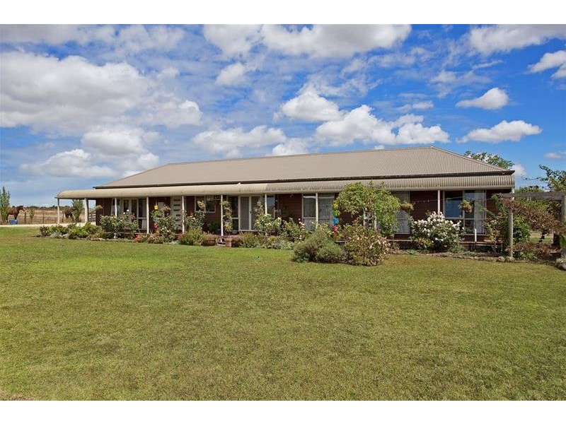 33 Nine Mile Creek Road, Koroit VIC 3282
