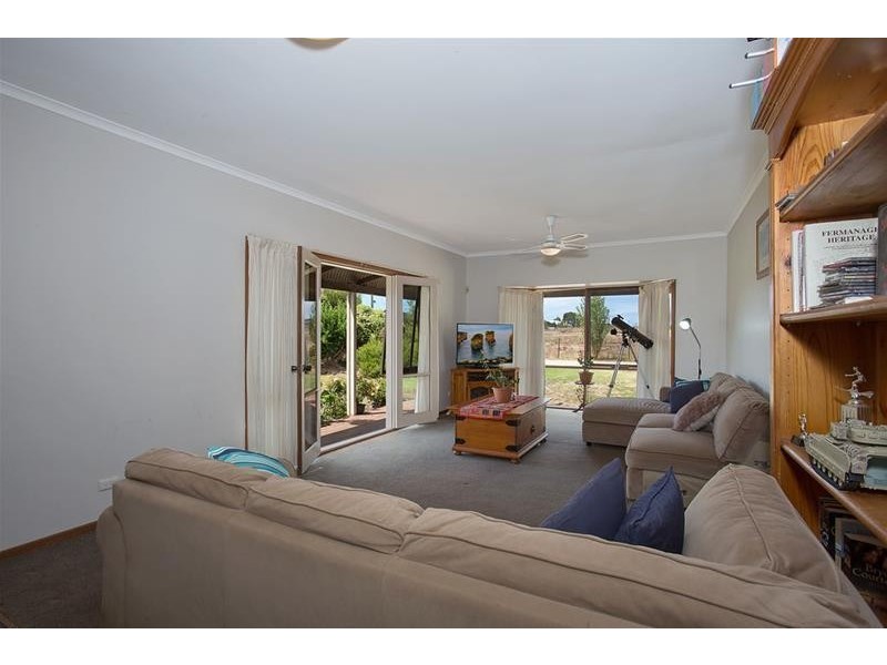 33 Nine Mile Creek Road, Koroit VIC 3282