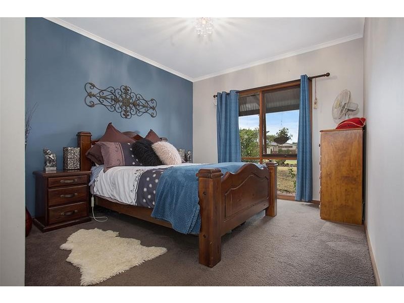 33 Nine Mile Creek Road, Koroit VIC 3282