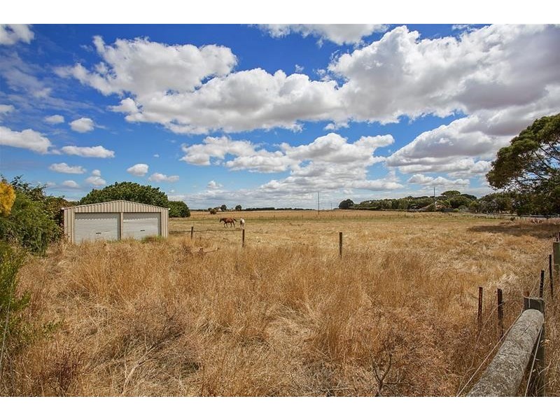 33 Nine Mile Creek Road, Koroit VIC 3282