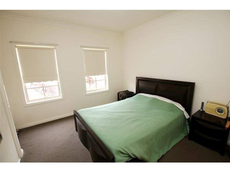 2/137 Commercial Road, Koroit VIC 3282