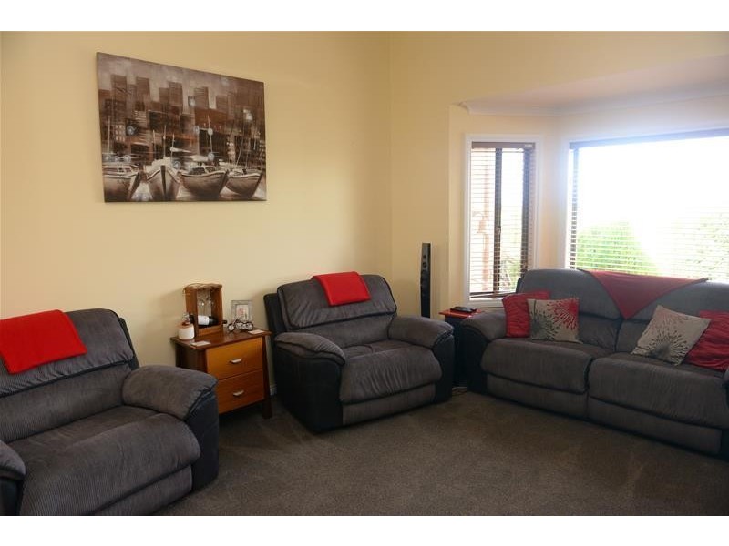 68 The Esplanade, Narrawong VIC 3285