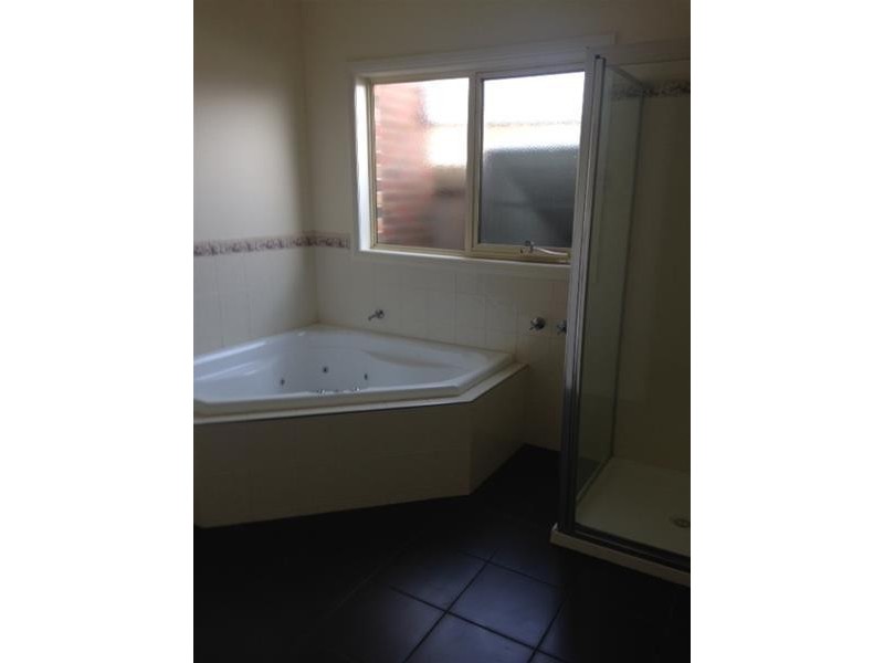 4 Baudin Court, Warrnambool VIC 3280