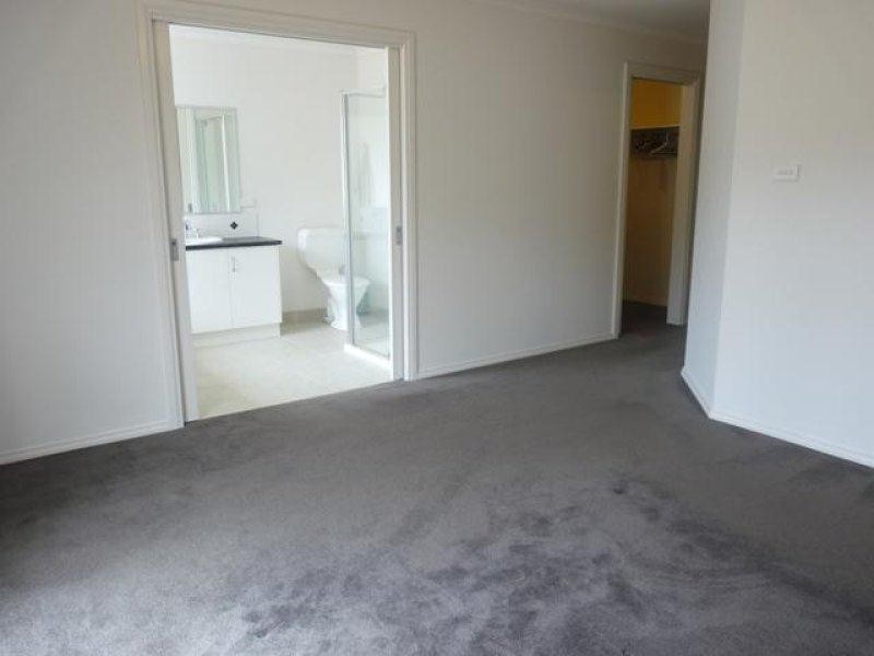 15 Clarke Street, Allansford VIC 3277