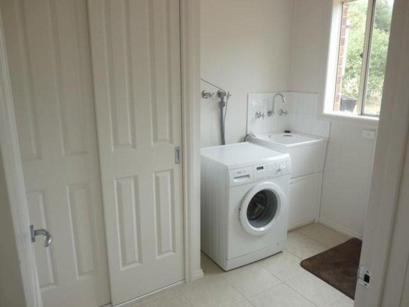 15 Clarke Street, Allansford VIC 3277