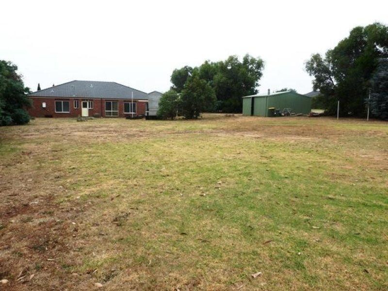 15 Clarke Street, Allansford VIC 3277