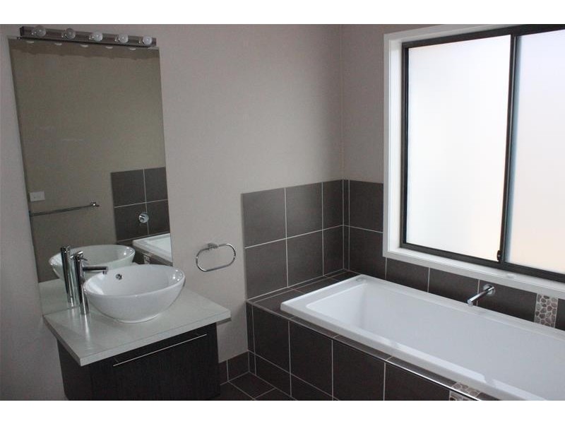 9 Scoborio Street, Warrnambool VIC 3280