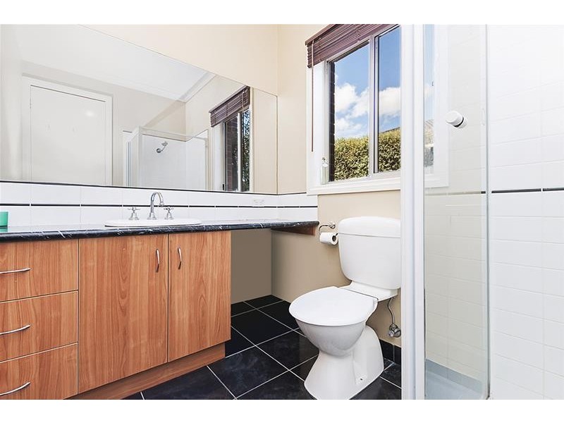 2 Dennington Rise, Warrnambool VIC 3280