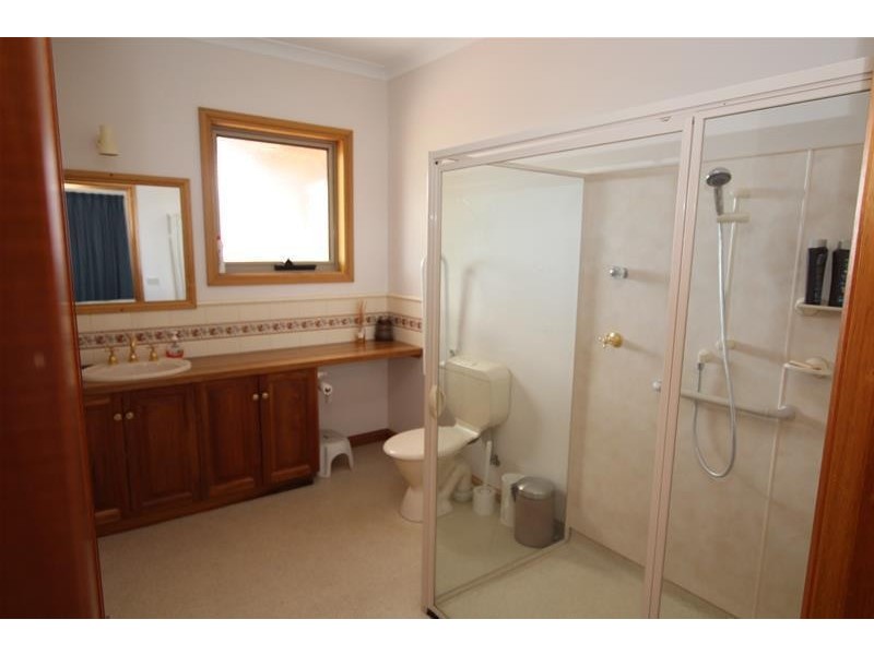 51 Terang – Mortlake Road, Noorat VIC 3265