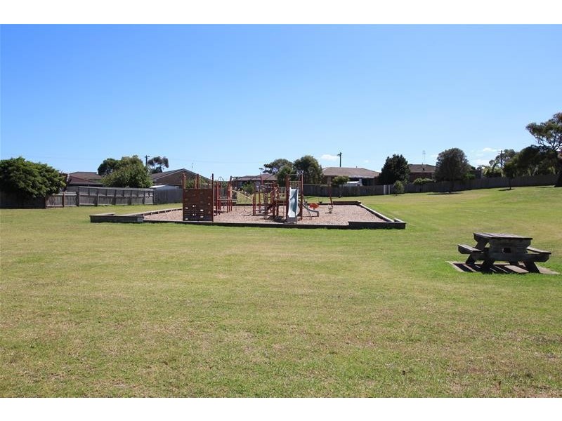 7 Pecten Avenue, Warrnambool VIC 3280