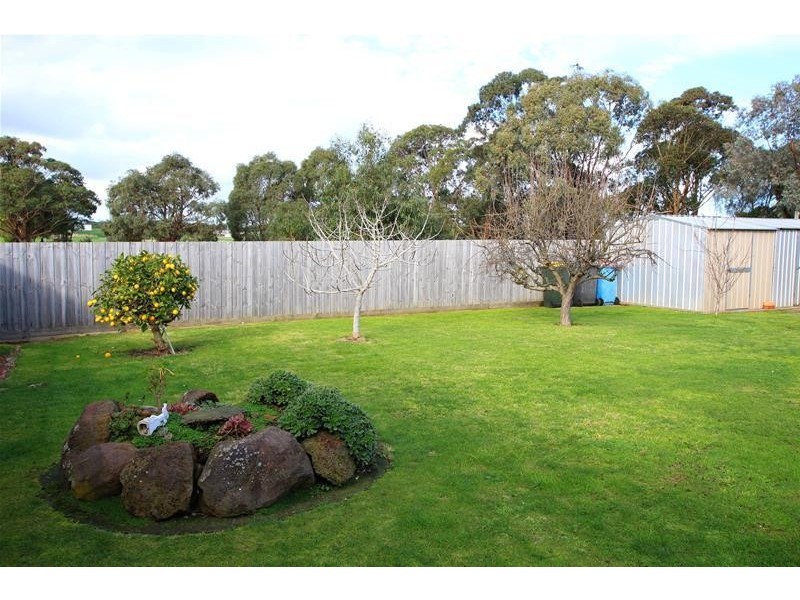 6 Tooram Road, Allansford VIC 3277