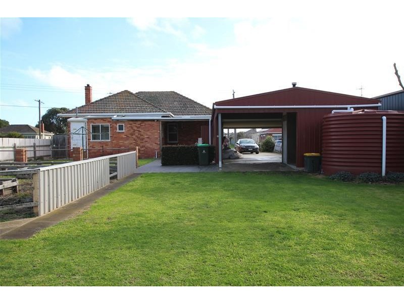 6 Tooram Road, Allansford VIC 3277