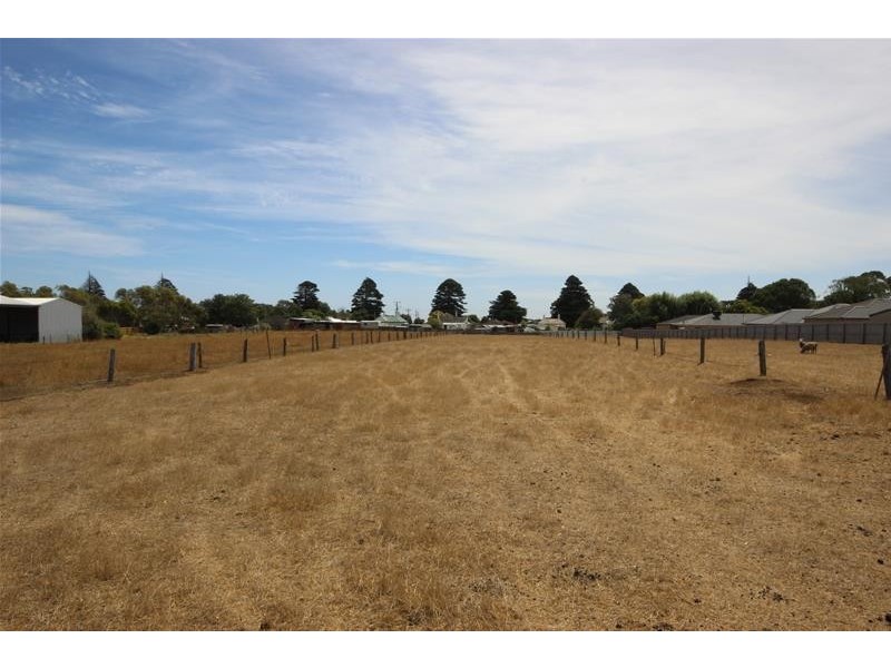 141 High Street, Koroit VIC 3282