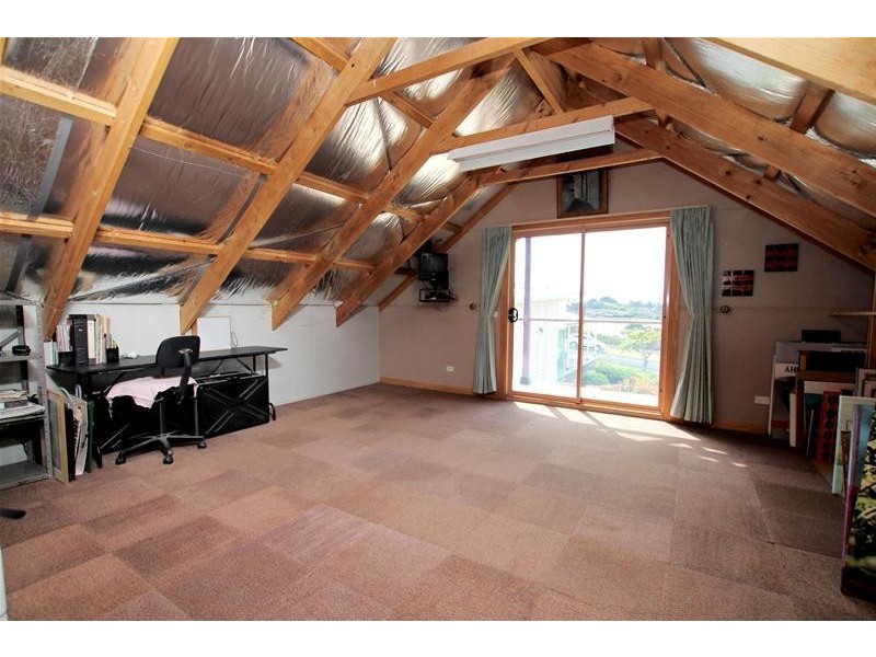 23 Mackay Crescent, Warrnambool VIC 3280