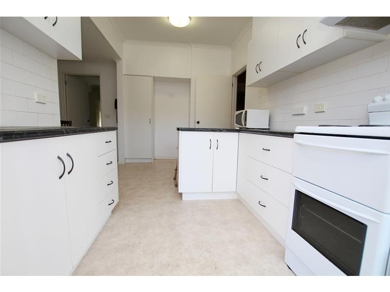 4 Mortlake Road, Warrnambool VIC 3280