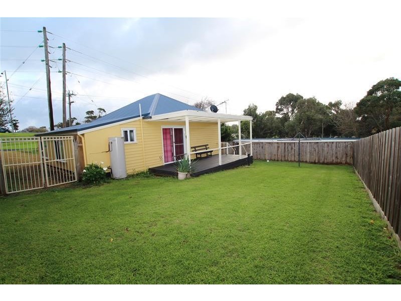 4 Mortlake Road, Warrnambool VIC 3280