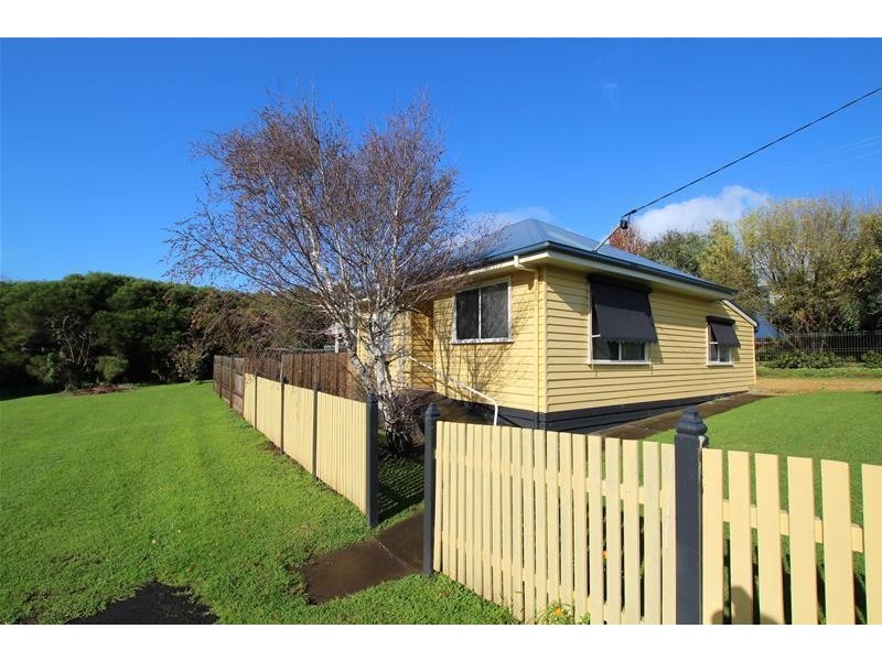 4 Mortlake Road, Warrnambool VIC 3280
