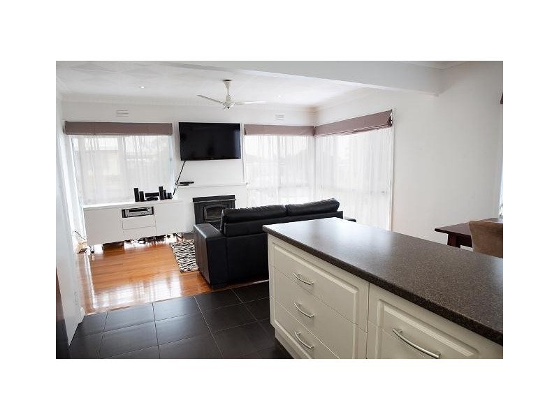 6 Bates Road, Warrnambool VIC 3280