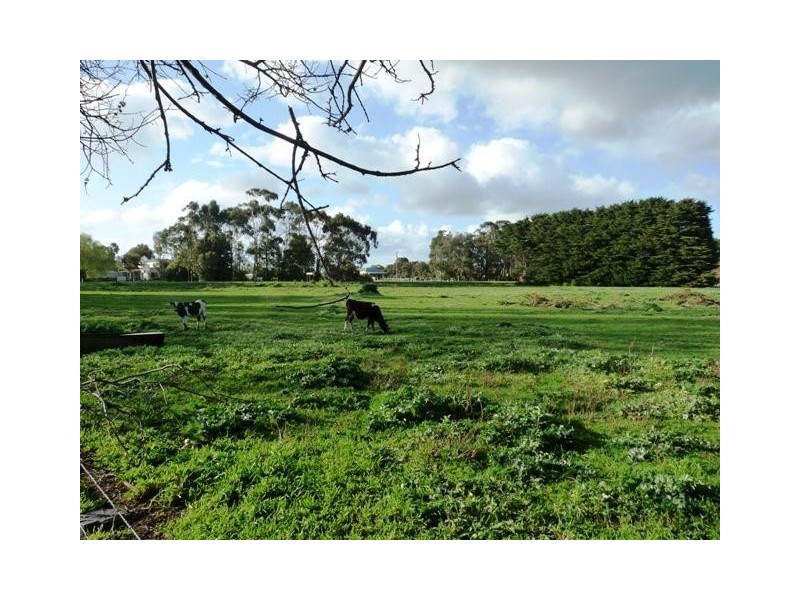 Lots 2 & 4/1748 Hopkins Highway, Purnim VIC 3278