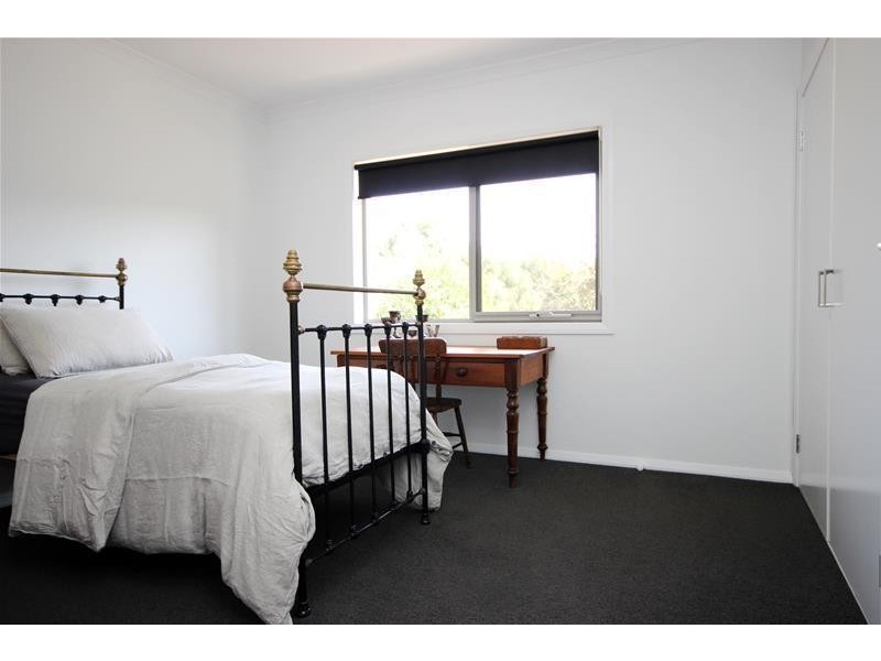 4 The Hill Court, Woodford VIC 3281