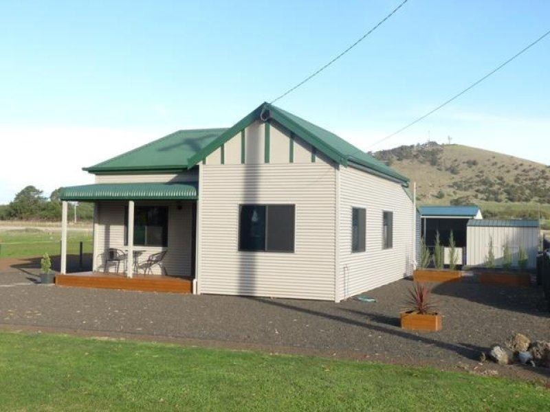 31 Lewis Street, Penshurst VIC 3289