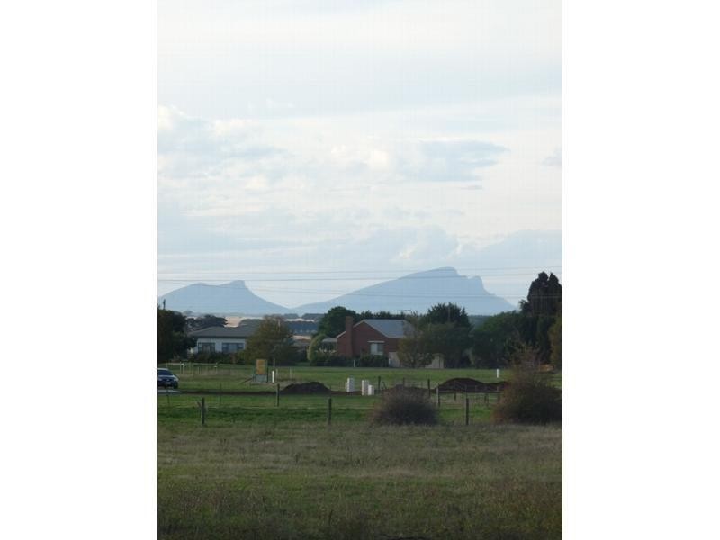 31 Lewis Street, Penshurst VIC 3289