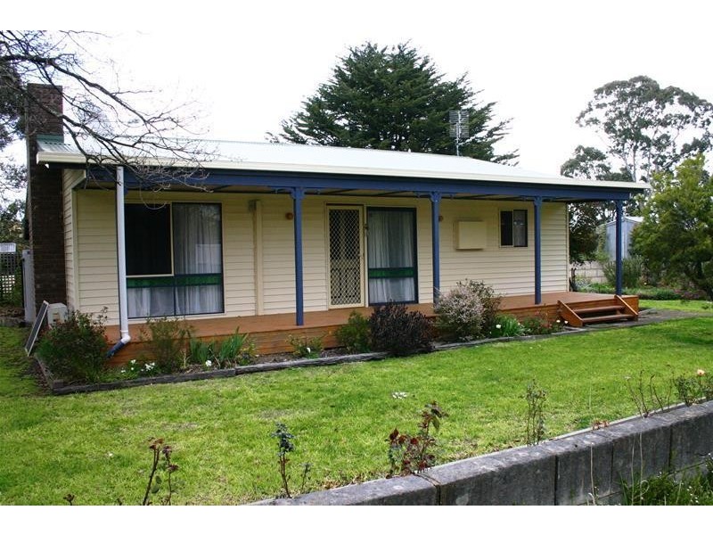 30 Ritchie Street, Caramut VIC 3274