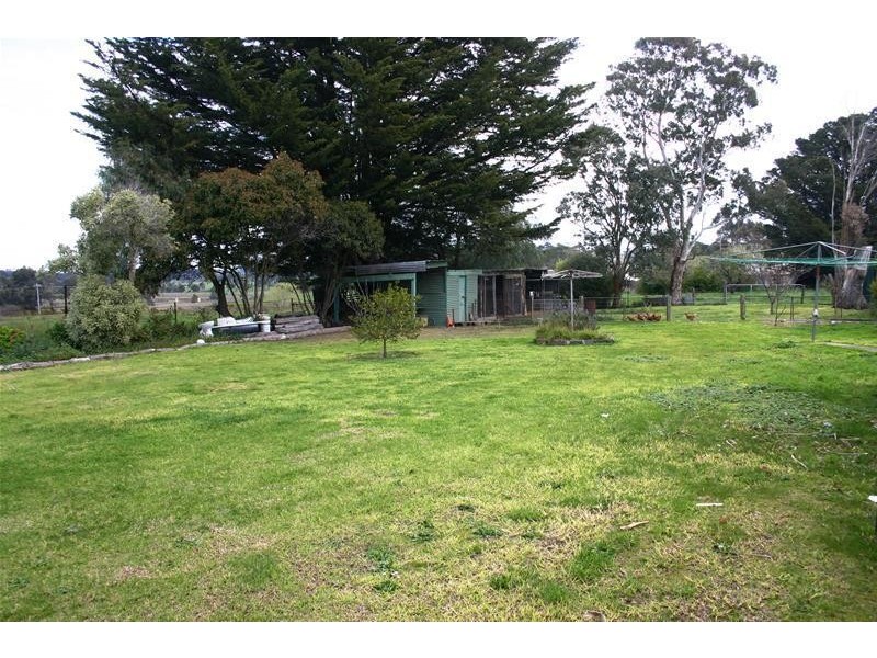 30 Ritchie Street, Caramut VIC 3274