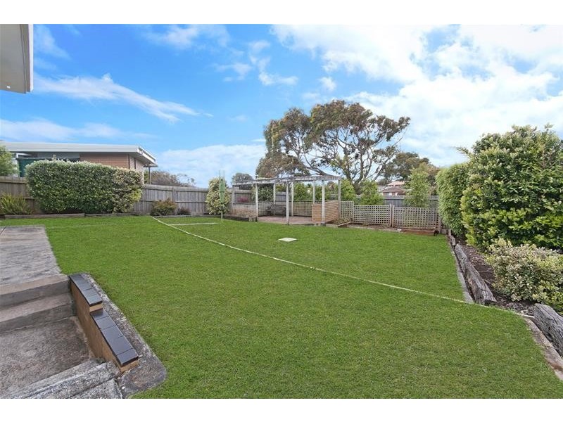 16 Carolyn Crescent, Warrnambool VIC 3280
