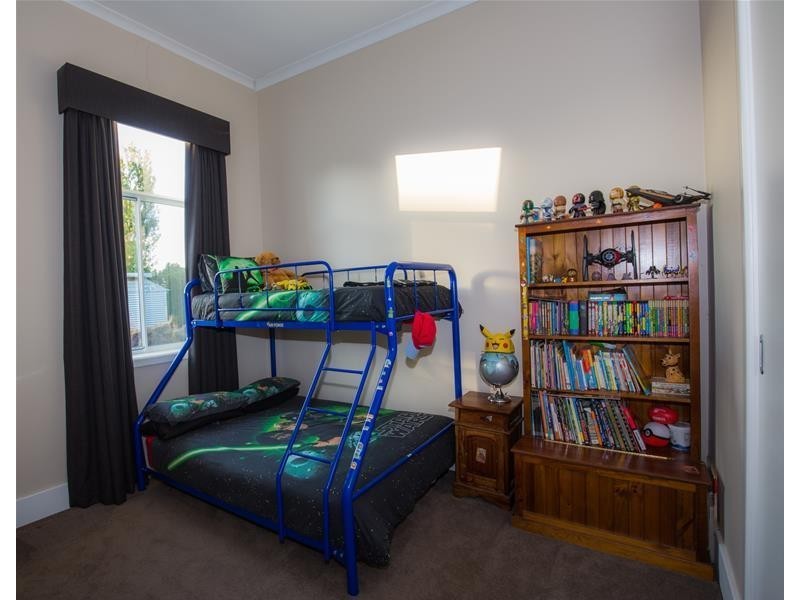 93 Manifold Street, Woolsthorpe VIC 3276