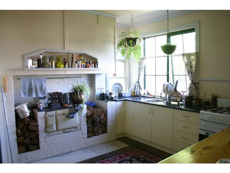 171-173 Commercial Road, Koroit VIC 3282