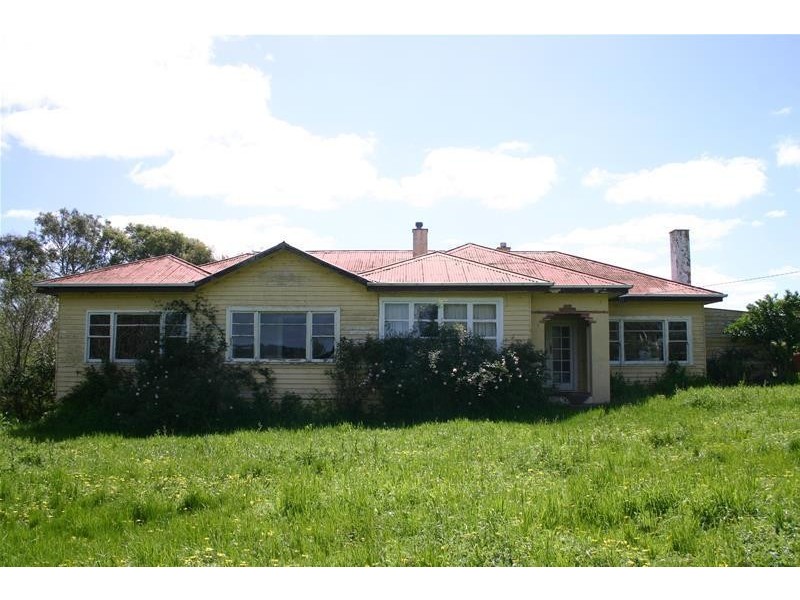 11 Heckfield Street, Macarthur VIC 3286