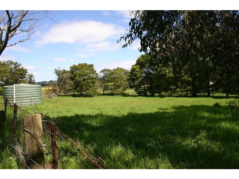 11 Heckfield Street, Macarthur VIC 3286