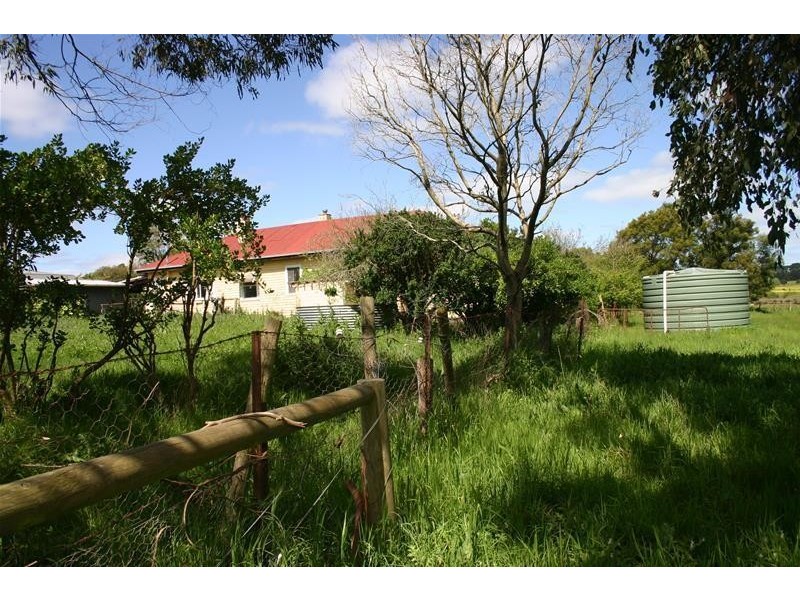 11 Heckfield Street, Macarthur VIC 3286