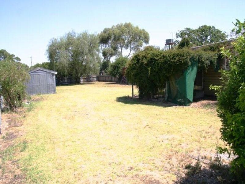 19 Townsend Street, Mortlake VIC 3272