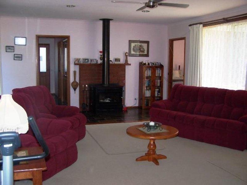 17 Digneys Bridge Road, Timboon VIC 3268