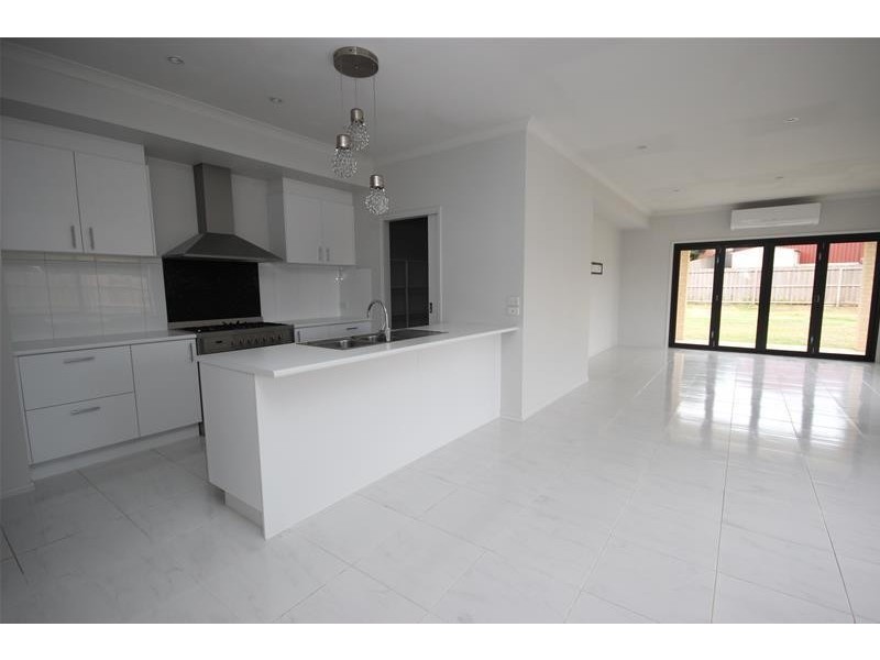 83 Boston Drive, Warrnambool VIC 3280