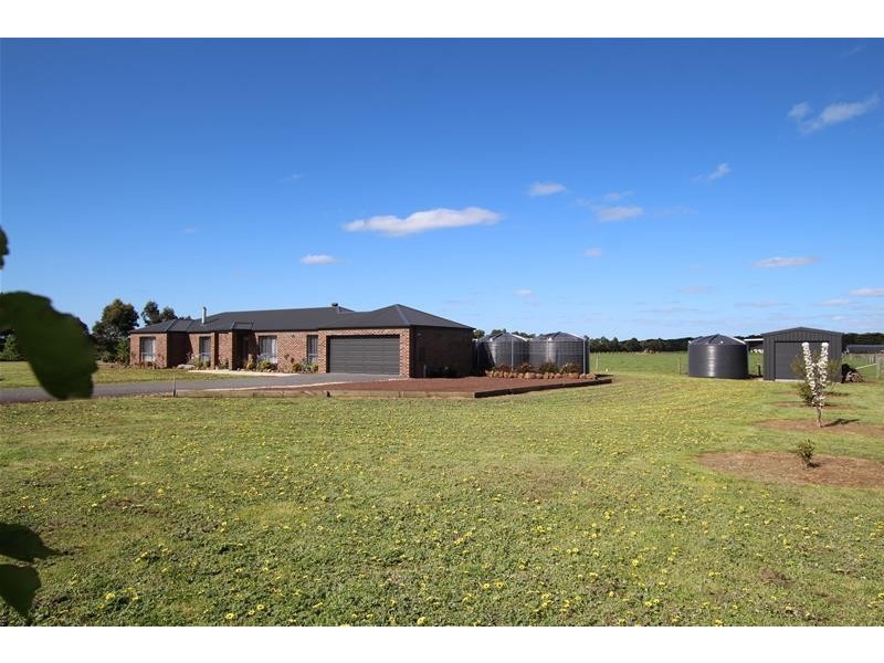 140 Boundary Road, Mortlake VIC 3272