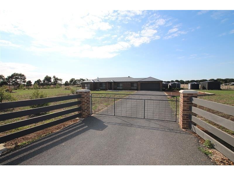 140 Boundary Road, Mortlake VIC 3272