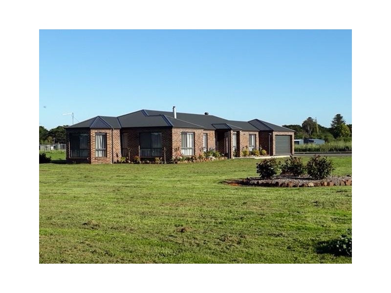 140 Boundary Road, Mortlake VIC 3272